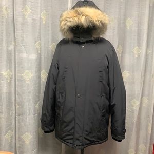 Company of Adventurer Hooded Down Parka with Genuine Fur Trimming (Men - size L)